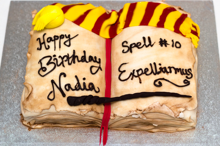 Harry-Potter-Cake-Complete-Top-View-700