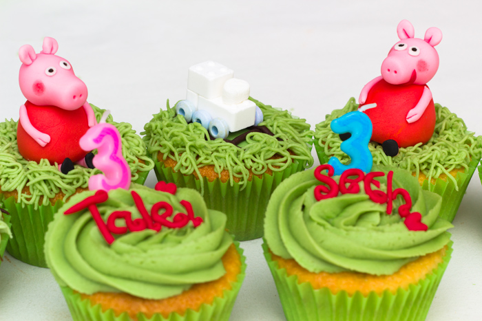 birthday-cupcakes-700