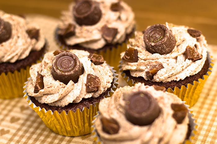 Rolo-Cupcakes-2-700