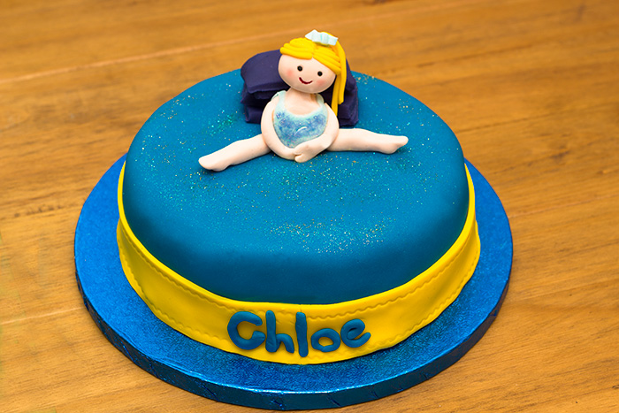 Chloe-Gymnastic-cake-700