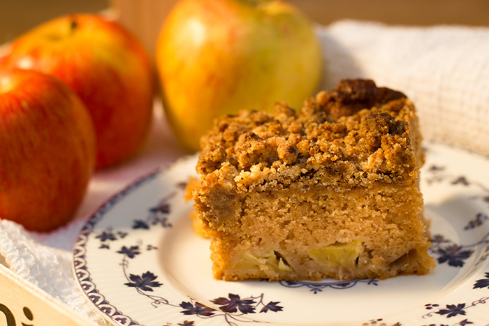 Apple and Cinnamon Cake Recipe with a Crumb Topping - Sunday Baking